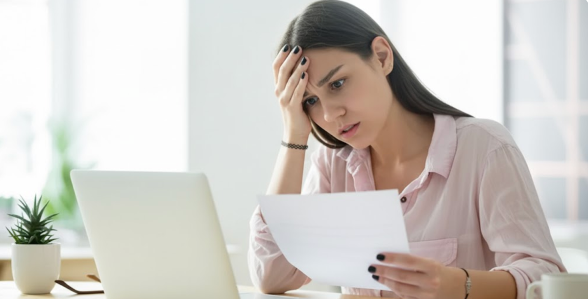 Job seeker reviewing a long hiring timeline, an all-too-common reality in 2025 as companies stretch interview cycles across multiple stages.